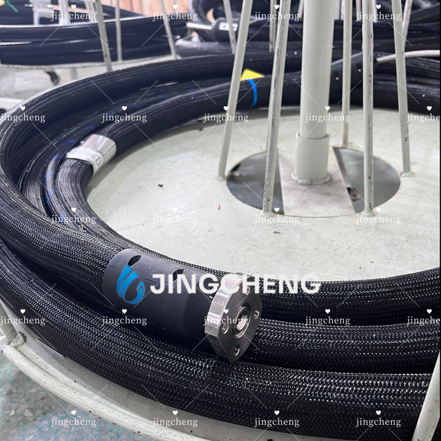 Flexible Hot Melt Hose / Electric PTFE Heated Hose for Gluing, Oil, Grease , Wax Industry