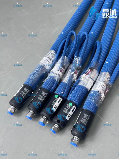 Glue dispensing machine, hot melt adhesive pipe, automotive mechanical equipment accessories