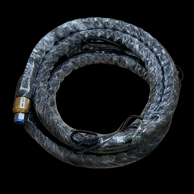 Heated Hose for Waterproofing Construction Equipment and Non-Curing Spraying