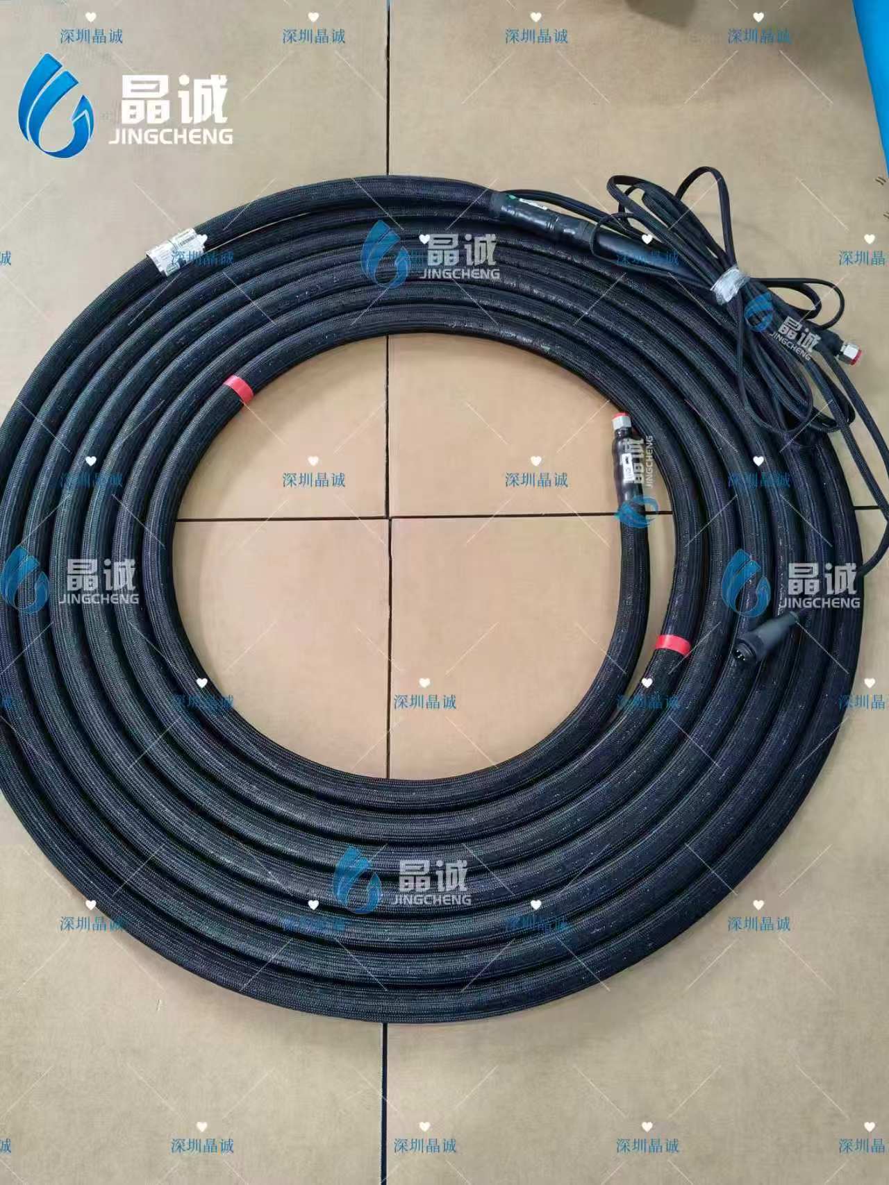 PTFE Lined Polyurethane Heated Hose with Uniform Heat Distribution for Adhesive and Coating Applications