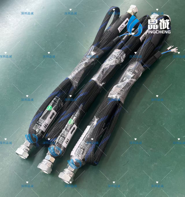 Custom PTFE Heated Hose Strict Quality Inspection For Hot Melt Dispensing Automotive Robot Coating