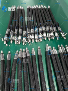 Pressure resistant and folding resistant PTFE heating hose, adhesive industry accessories, fluid conveying equipment accessories, rubber conveying hose