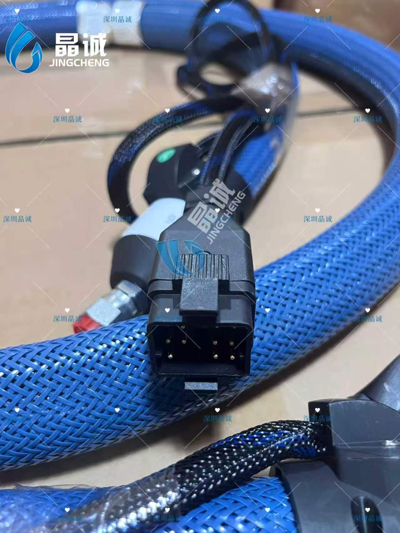 High Temperature PTFE Heated Hose with Non-Stick Bore & Stable Viscosity Control for Adhesive Dispensing Lines